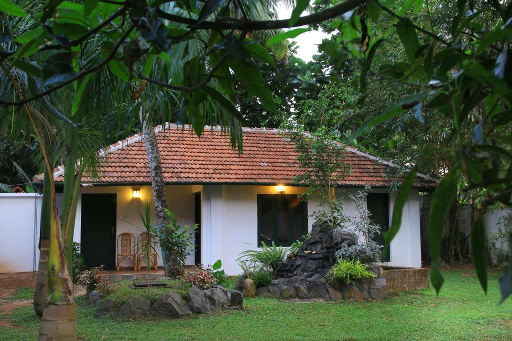 Bed and Breakfast Elphinstone Residency à Kochi Extérieur photo