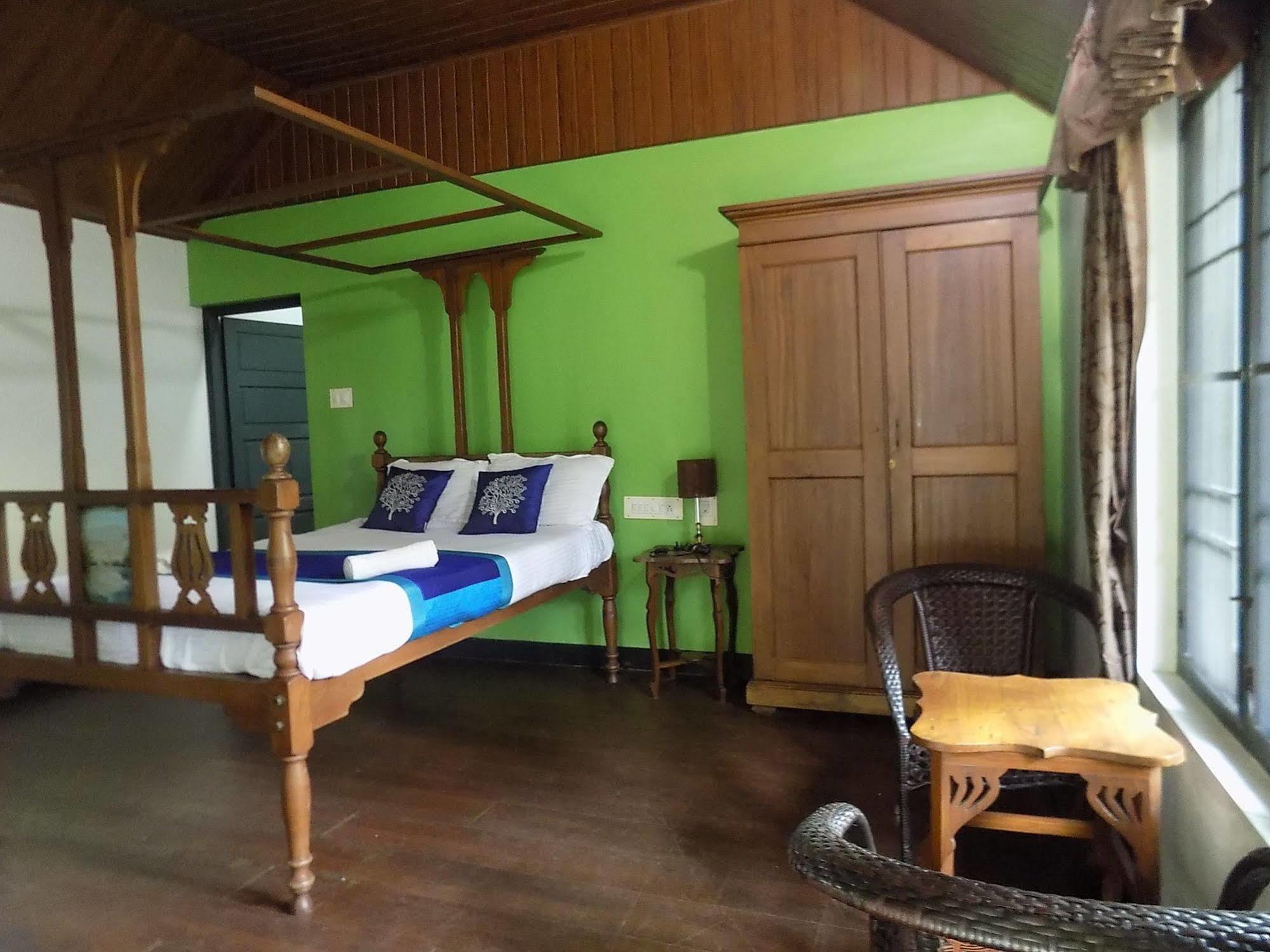 Bed and Breakfast Elphinstone Residency à Kochi Extérieur photo