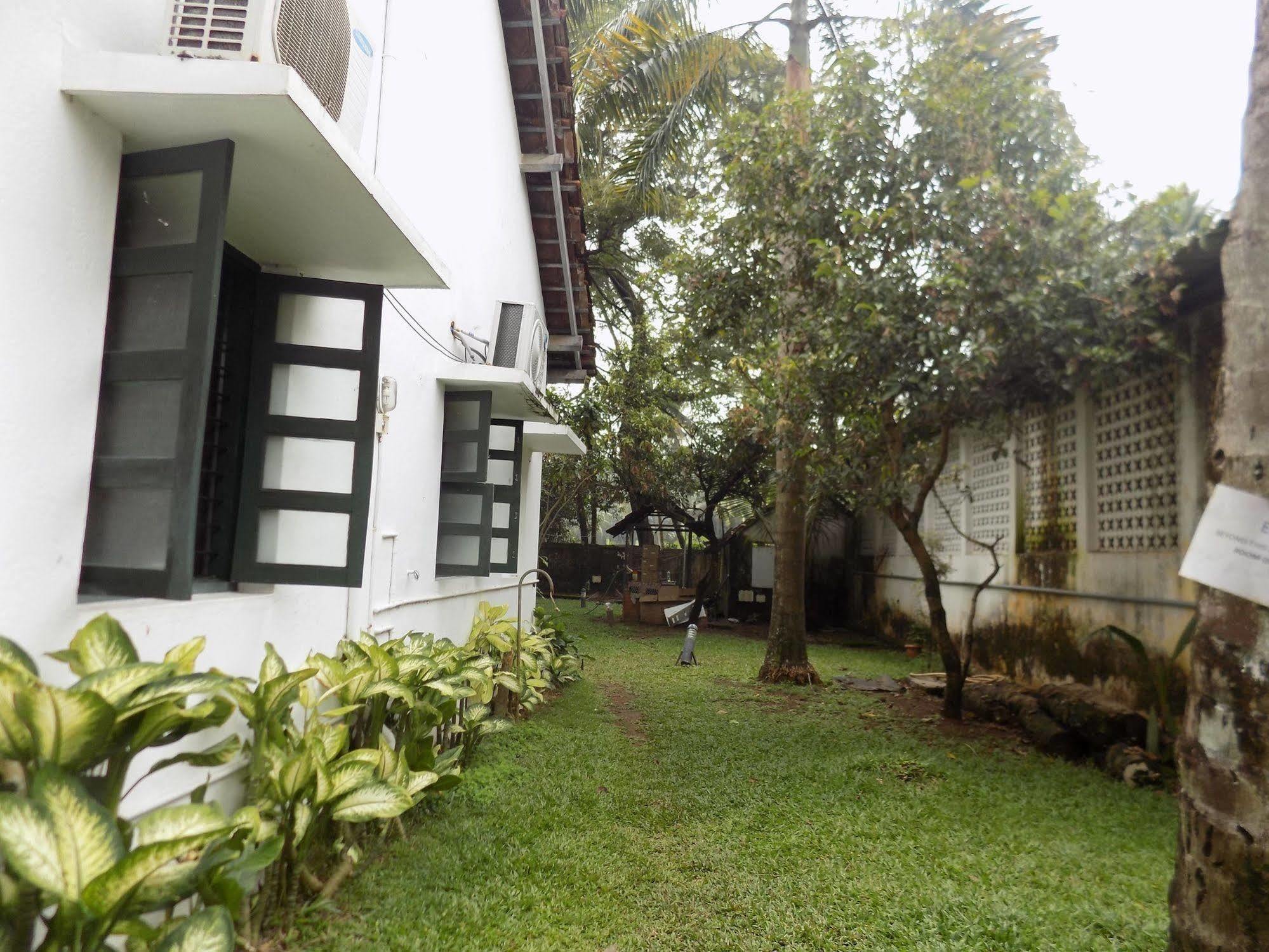 Bed and Breakfast Elphinstone Residency à Kochi Extérieur photo